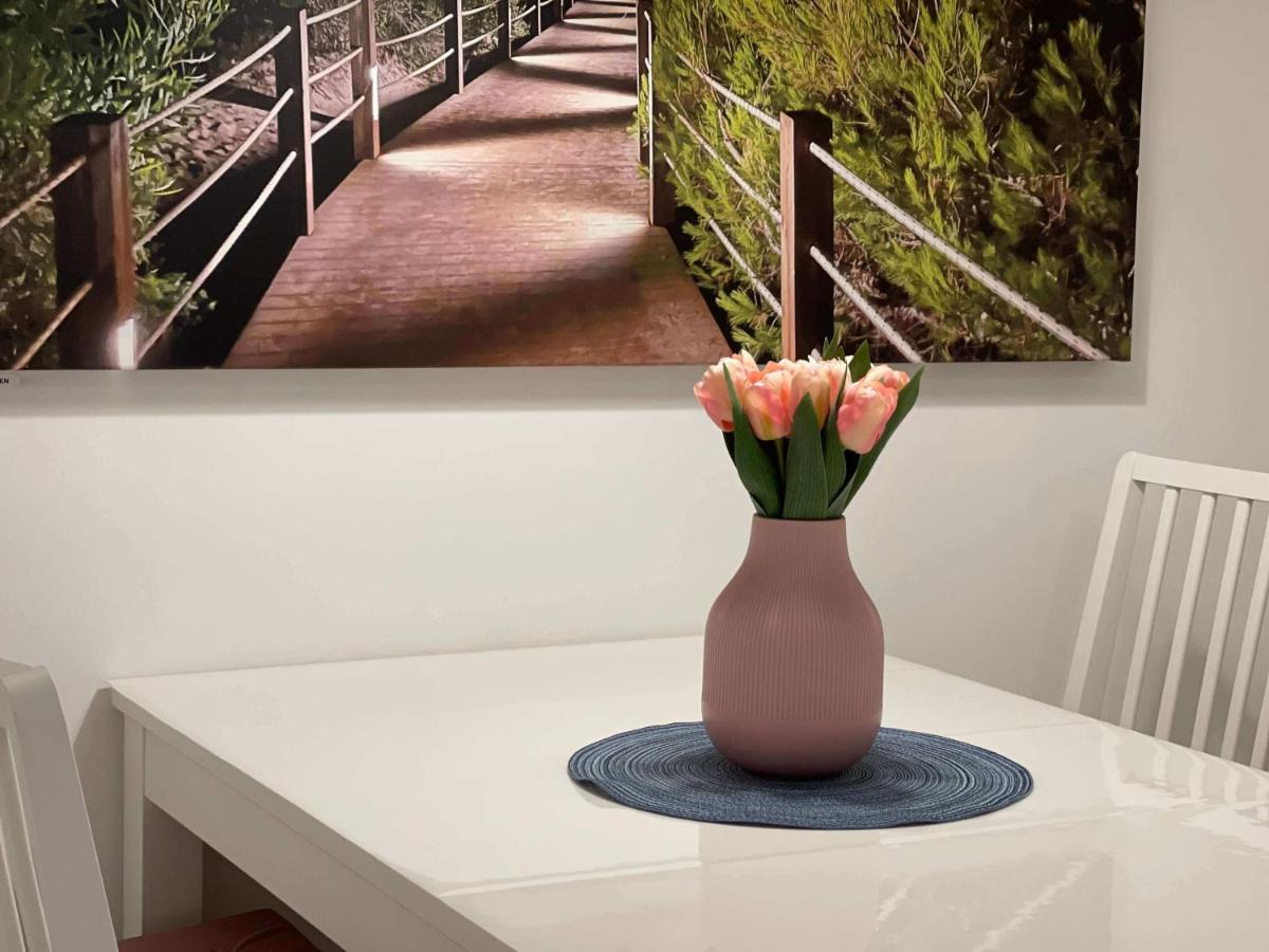 Ferienwohnung Outletcity Метцинген Экстерьер фото