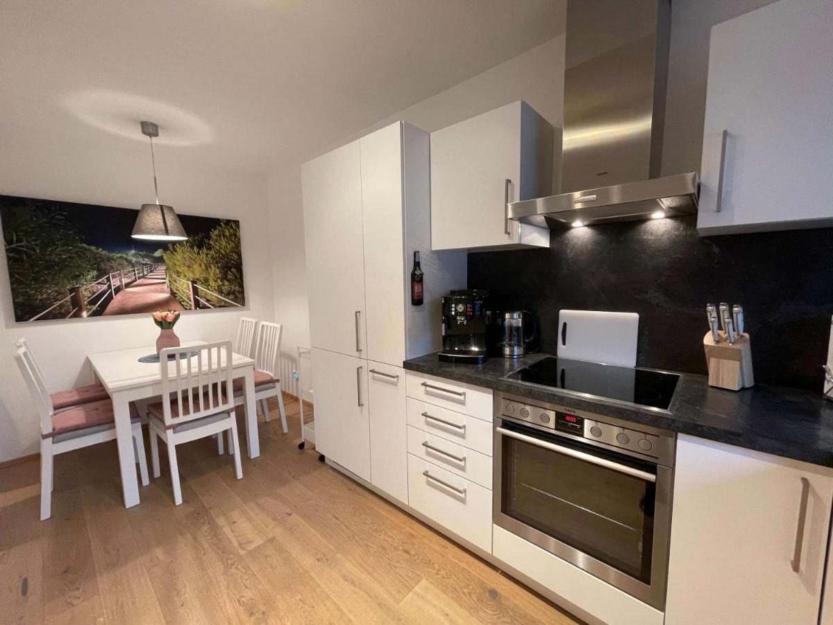 Ferienwohnung Outletcity Метцинген Экстерьер фото