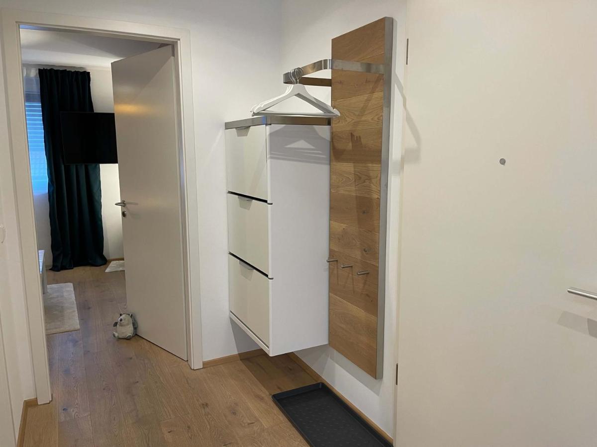 Ferienwohnung Outletcity Метцинген Экстерьер фото