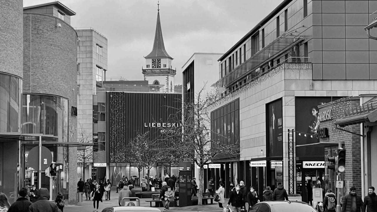 Ferienwohnung Outletcity Метцинген Экстерьер фото
